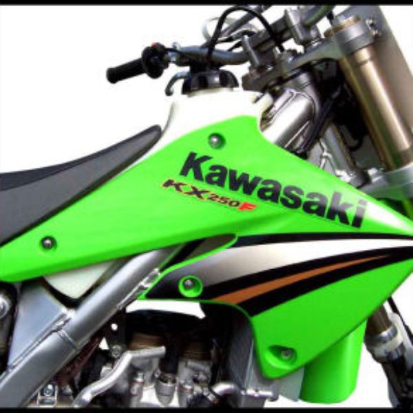 KX250F (2004-2005) 2.3 GALLONS #11460